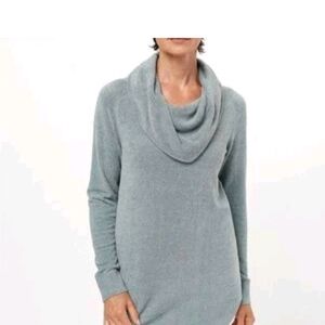 Elegant Gray Women's Sweater